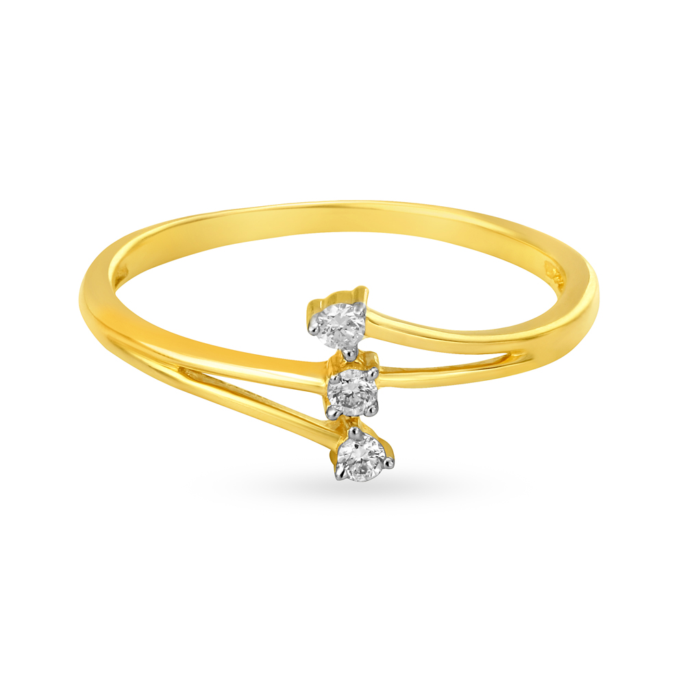 Accentuated Eternity Diamond Finger Ring
Accentuated Eternity Diamond Finger Ring