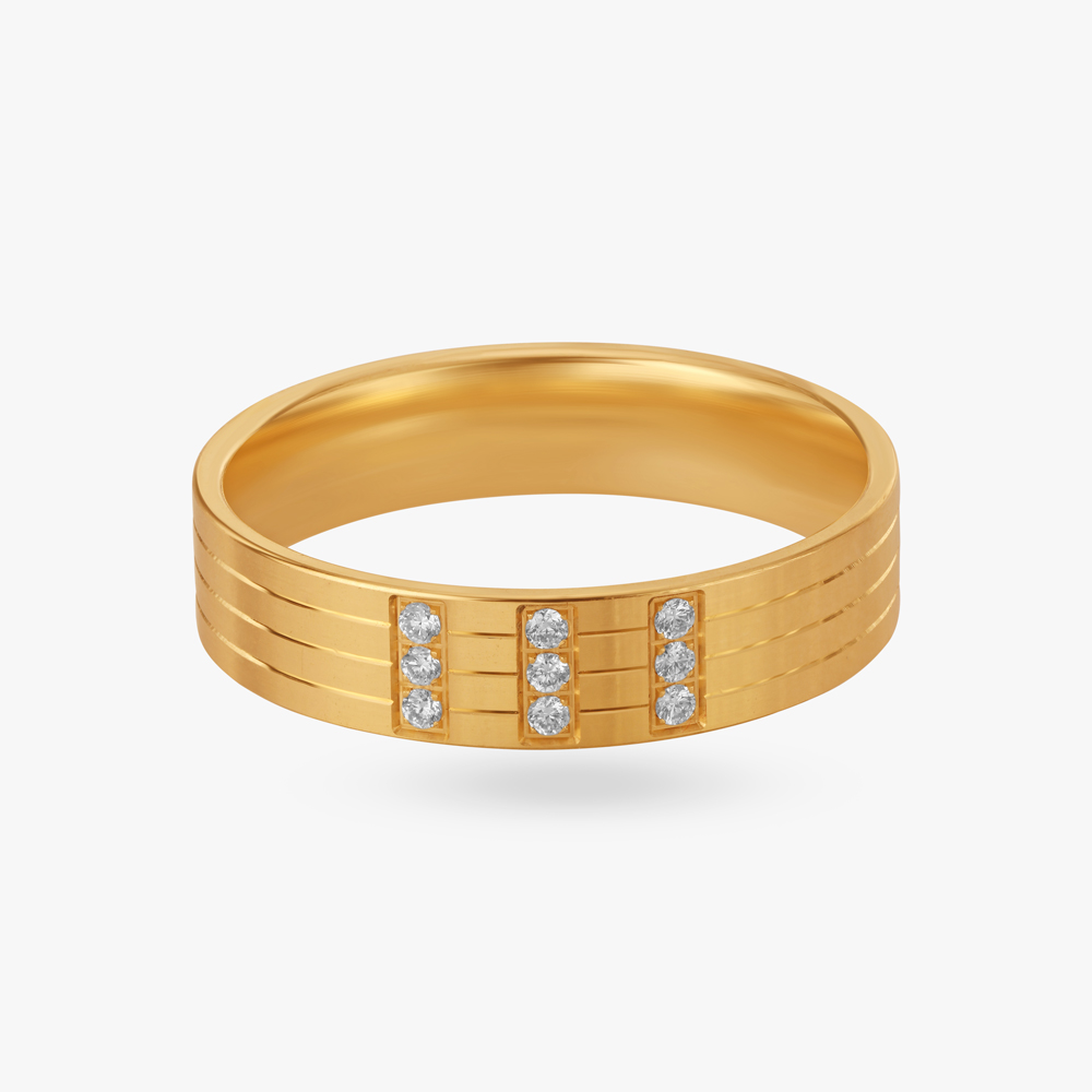 Minimalistic Diamond Finger Ring
Minimalistic Diamond Finger Ring