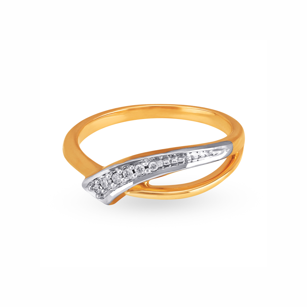 Curve Diamond Finger Ring
Curve Diamond Finger Ring