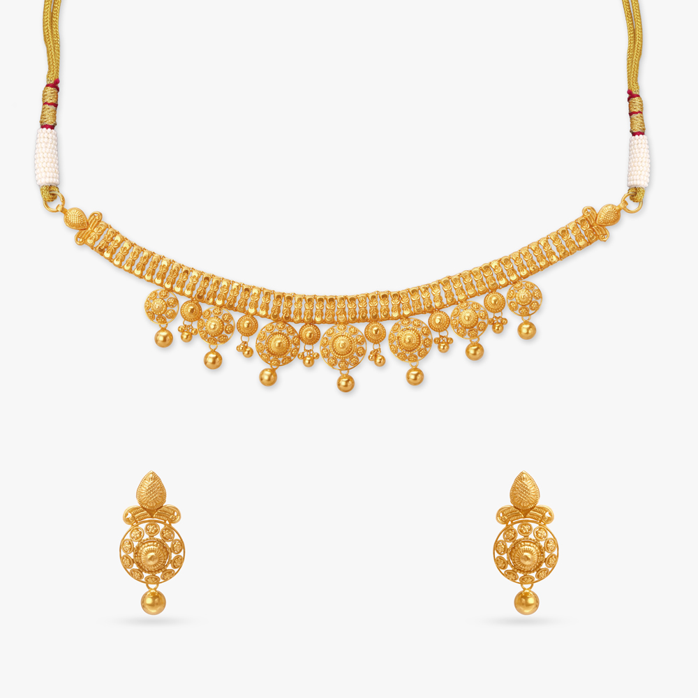 Opulent Heritage Gold Necklace Set
Opulent Heritage Gold Necklace Set