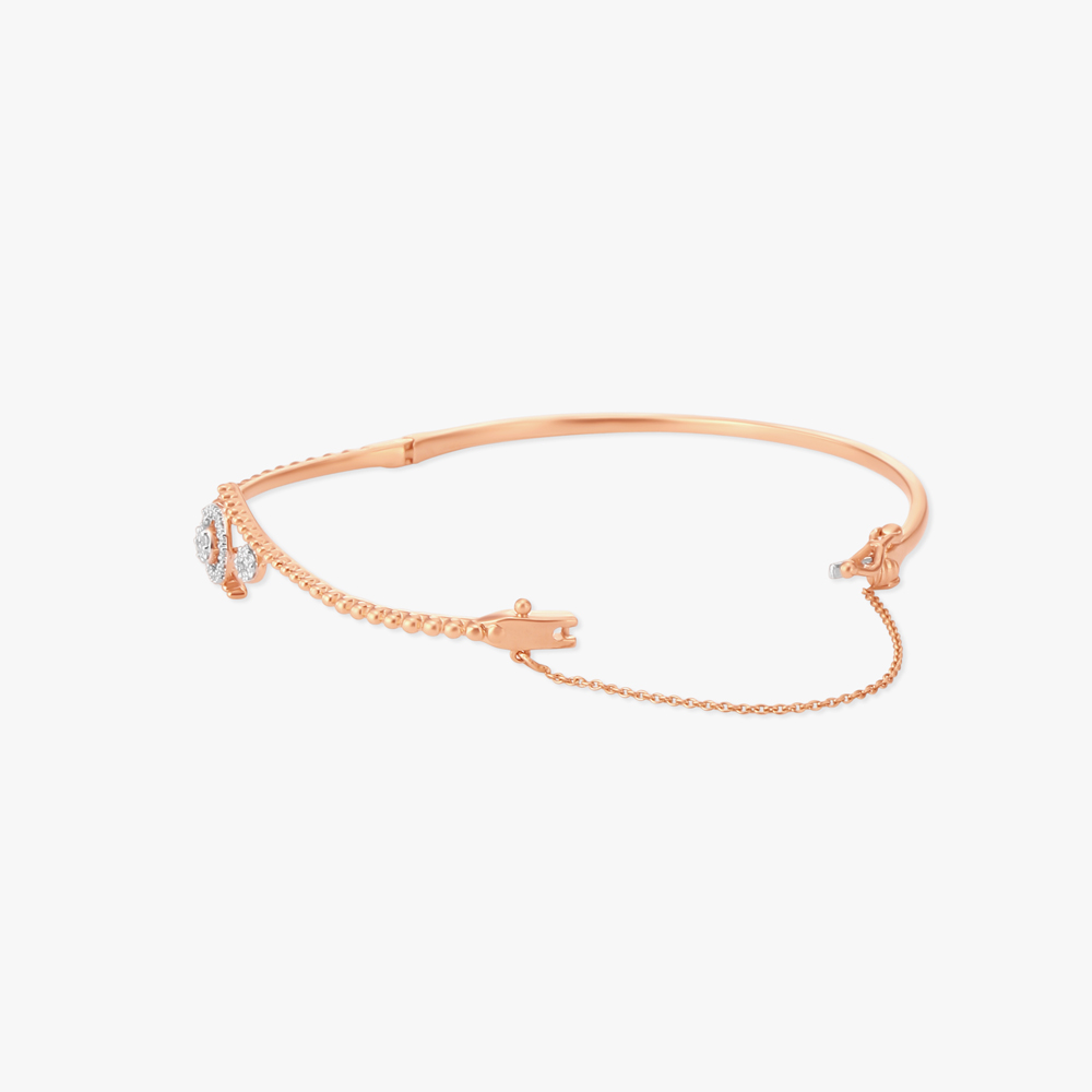 Dainty Diamond Bangle
Dainty Diamond Bangle