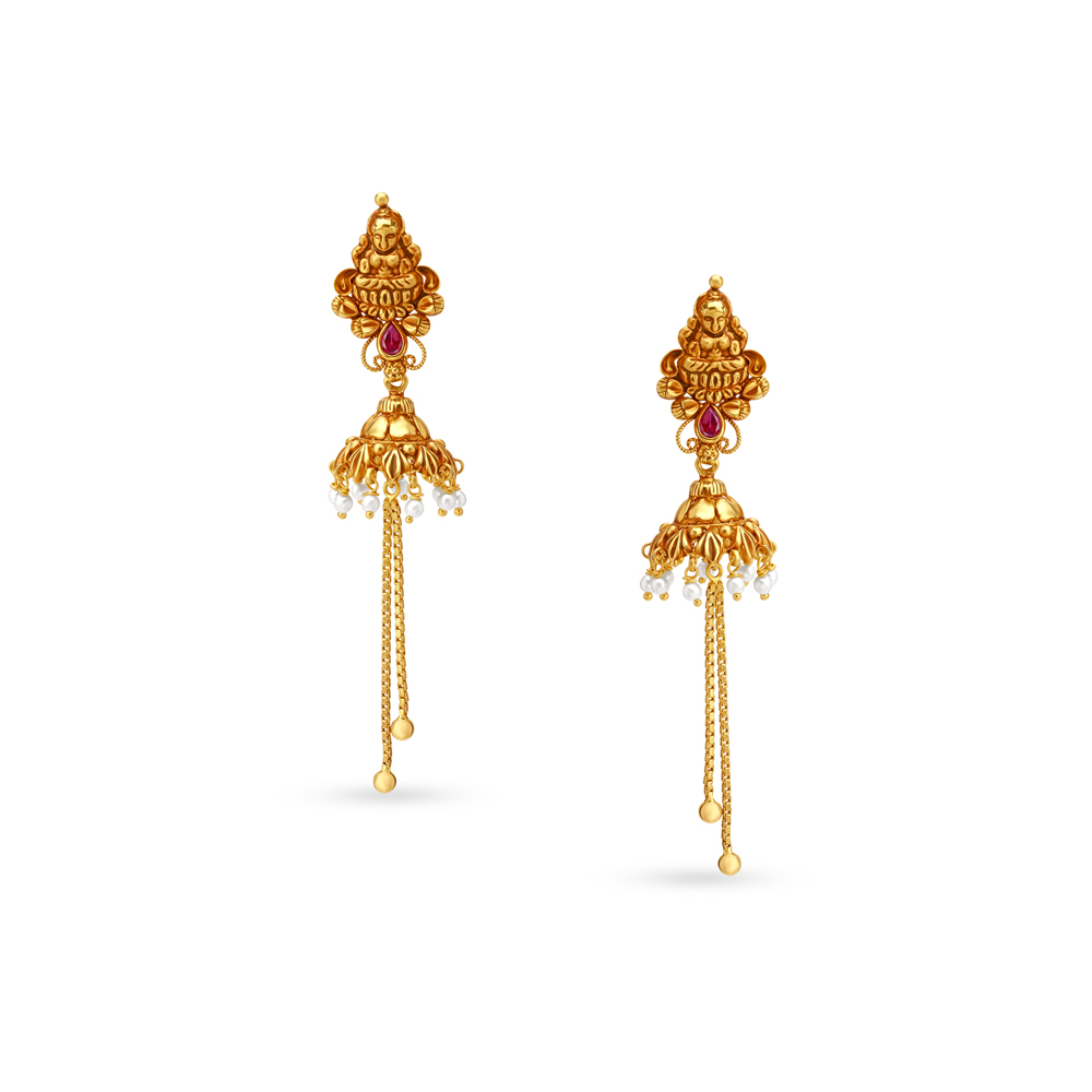 Traditional Opulent Gold Jhumka Earrings
Traditional Opulent Gold Jhumka Earrings