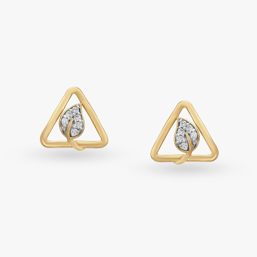 Graceful Twist Diamond Stud Earrings
Graceful Twist Diamond Stud Earrings