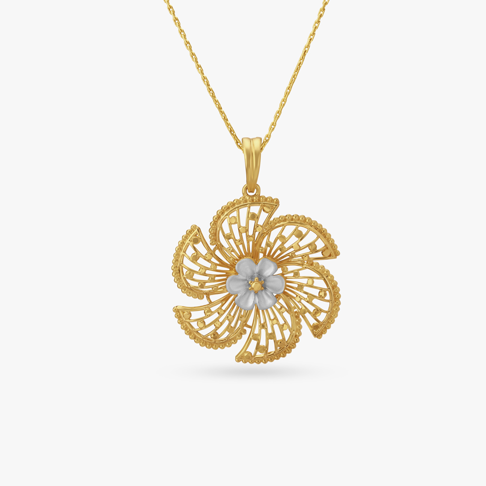 Hypnotic Pendant and Earrings Set
Hypnotic Pendant and Earrings Set