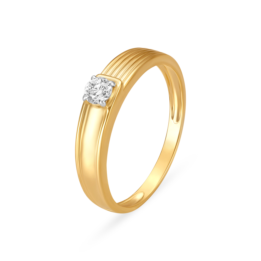 Enticing 18 Karat Yellow Gold And Diamond Striped Finger Ring
Enticing 18 Karat Yellow Gold And Diamond Striped Finger Ring