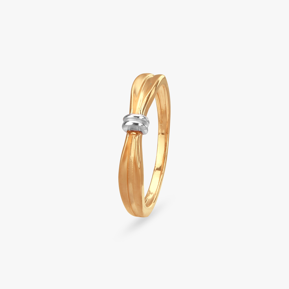 Bowtie Elegance Gold Finger Ring
Bowtie Elegance Gold Finger Ring