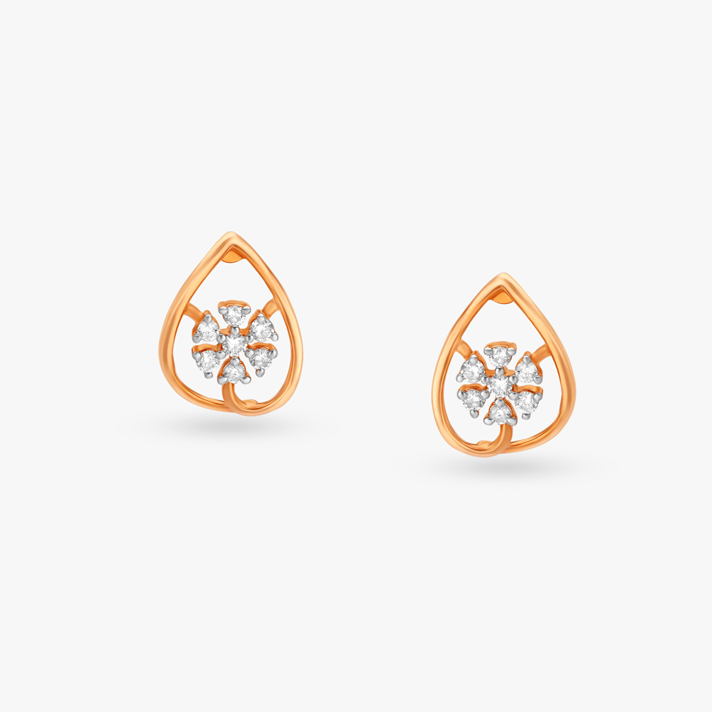 Floral Grace Diamond Stud Earrings
Floral Grace Diamond Stud Earrings