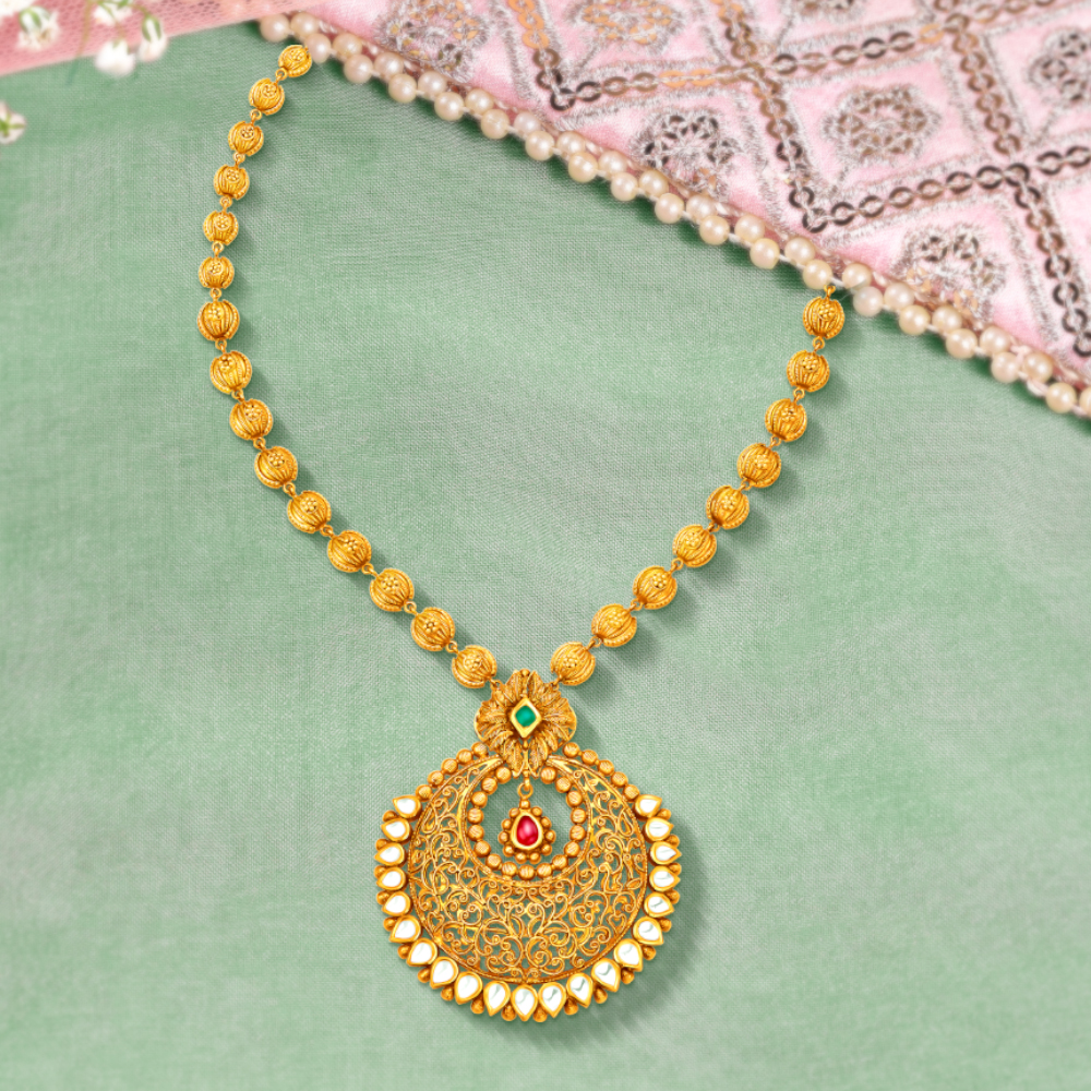 Majestic Chand Bali Gold Necklace Set
Majestic Chand Bali Gold Necklace Set
