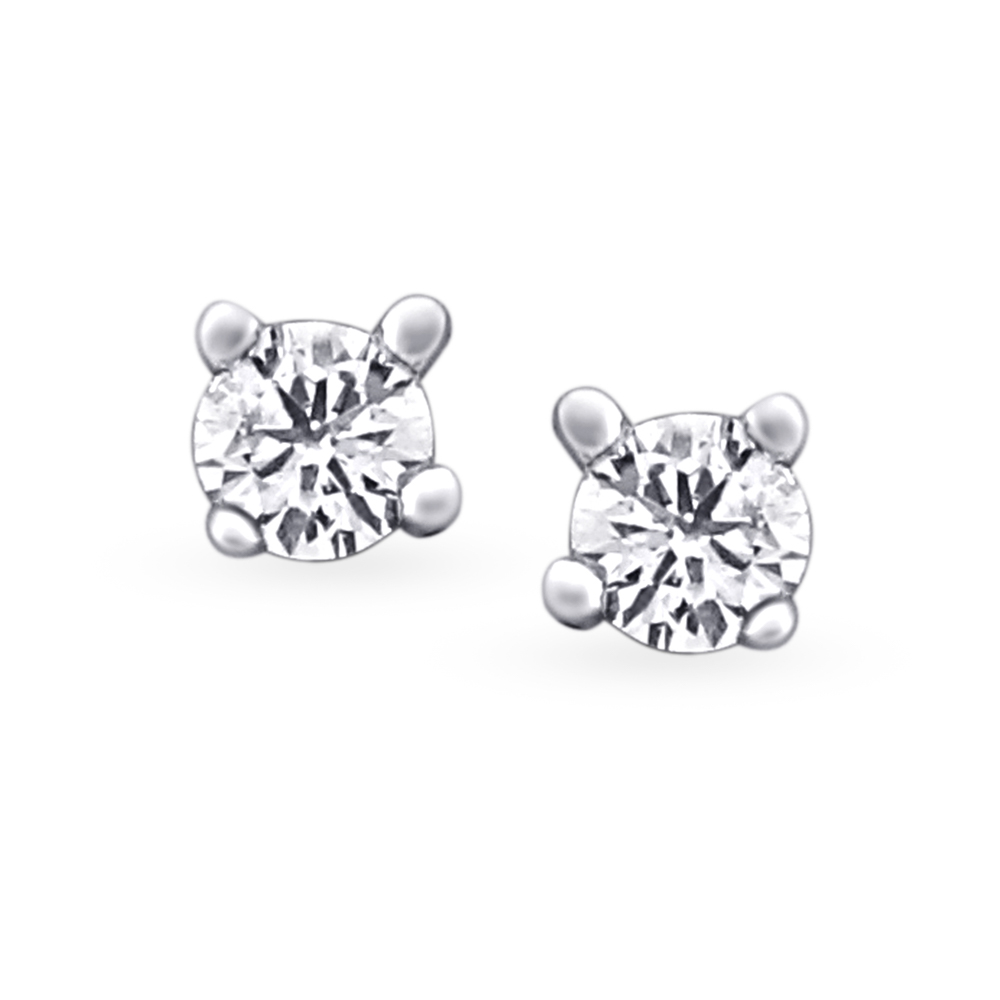 Dainty Flowerbud Diamond Stud Earrings
Dainty Flowerbud Diamond Stud Earrings