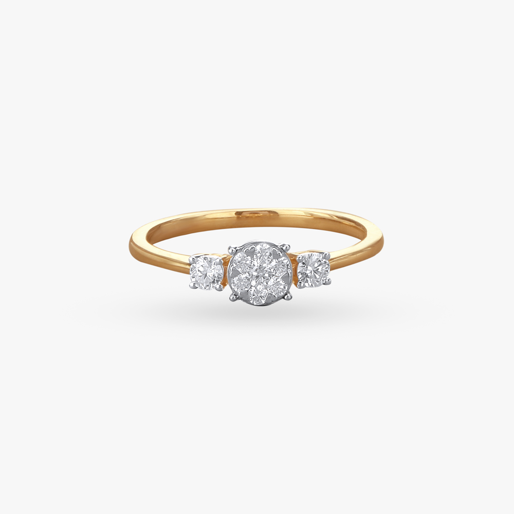 Classic Sparkle Diamond Finger Ring
Classic Sparkle Diamond Finger Ring