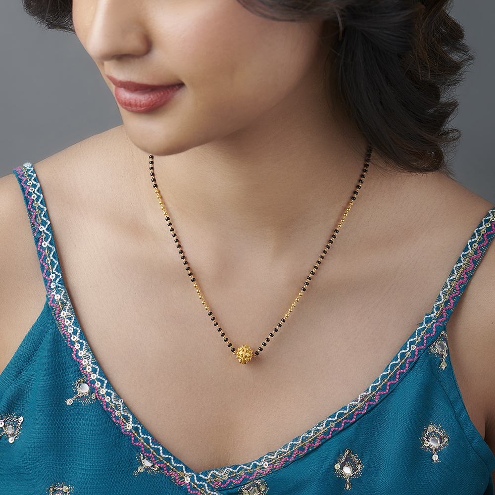 Brilliant Spherical Mangalsutra
Brilliant Spherical Mangalsutra