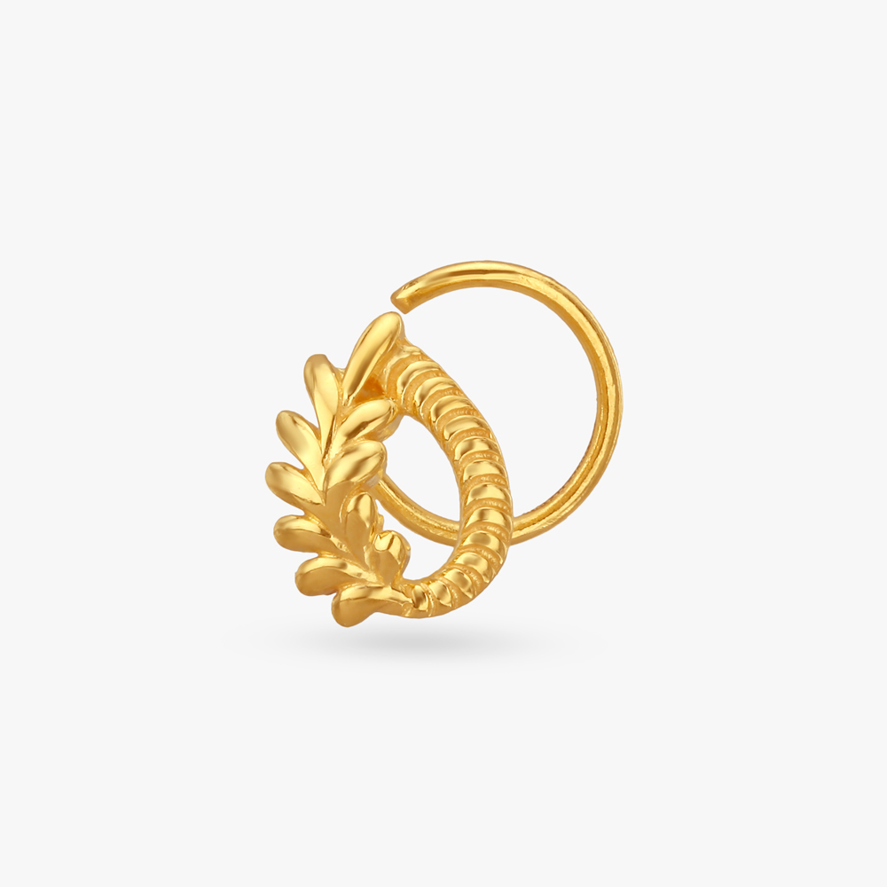 Delicate Vine Gold Nose Pin
Delicate Vine Gold Nose Pin