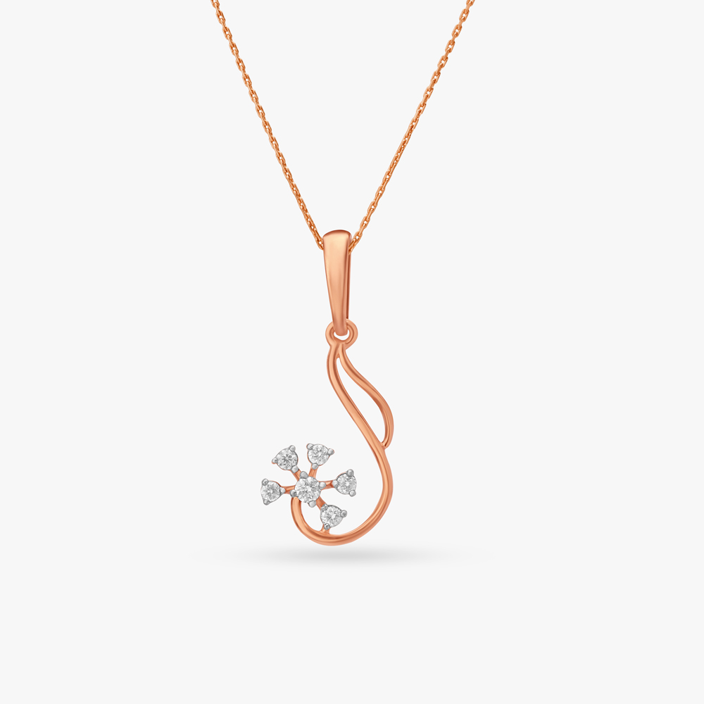 Chic Rose Gold Pendant With Diamonds
Chic Rose Gold Pendant With Diamonds