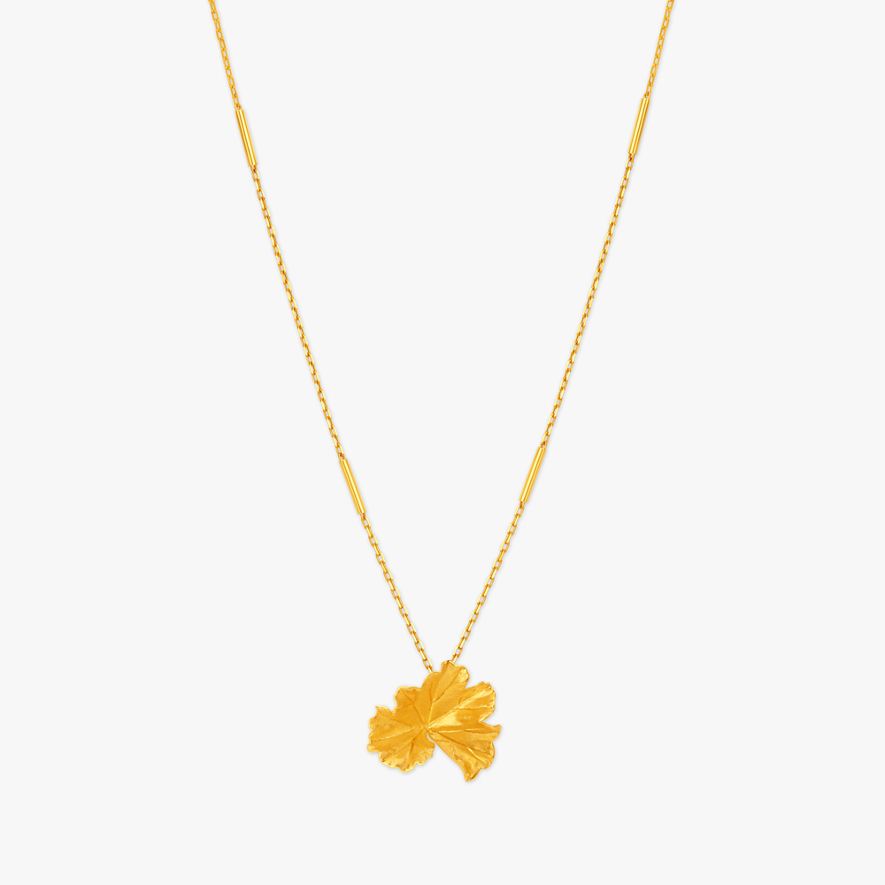 Leafy Leisure Pendant with Chain
Leafy Leisure Pendant with Chain
