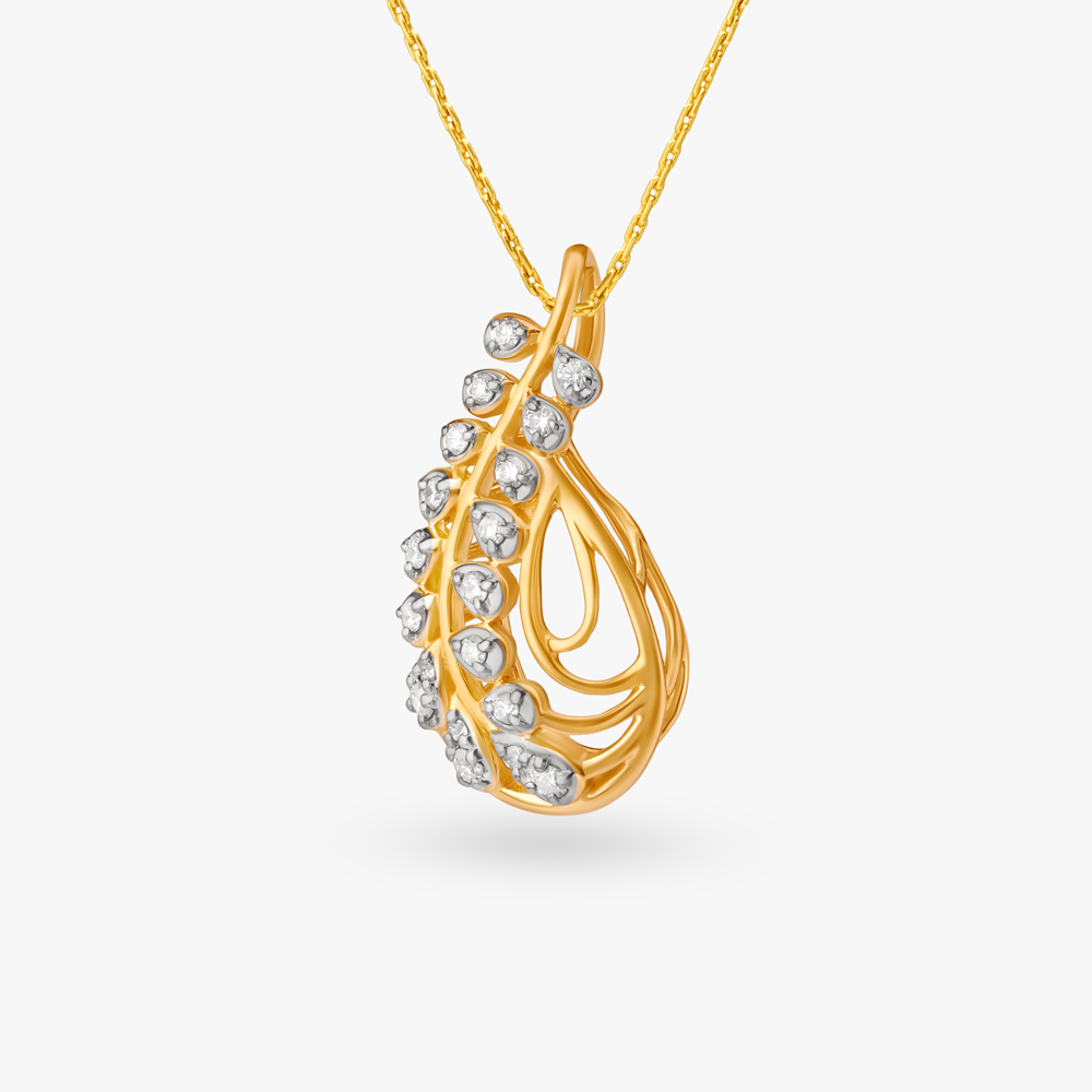 Radiant Drop Diamond Pendant
Radiant Drop Diamond Pendant