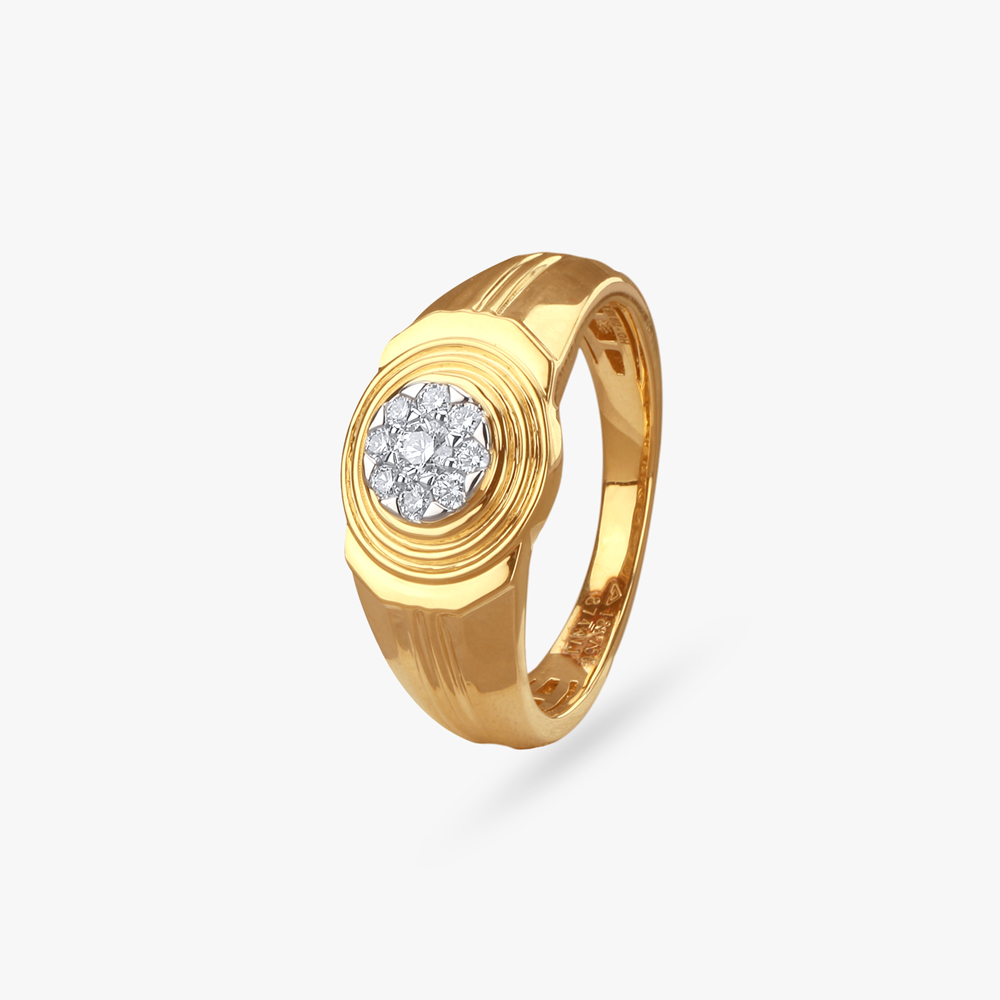 Majestic Glow Diamond Finger Ring for Men
Majestic Glow Diamond Finger Ring for Men