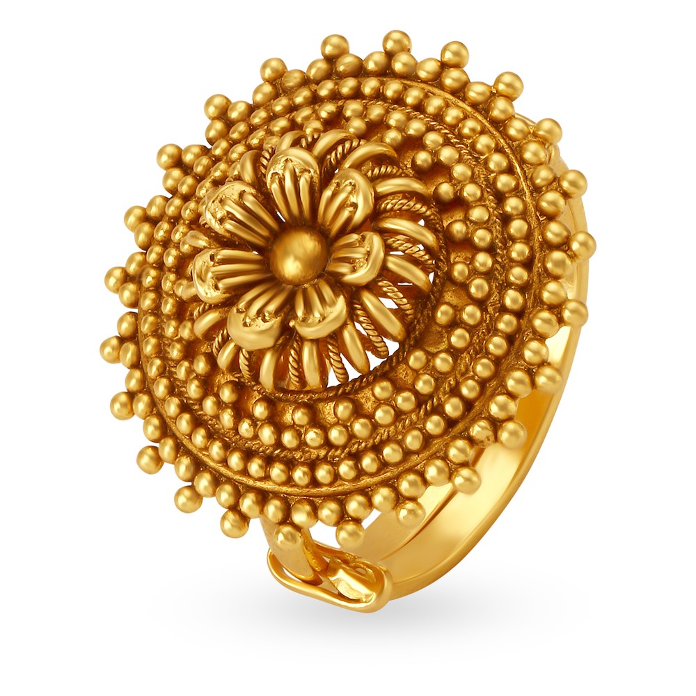 Antique Floral Gold Ring
Antique Floral Gold Ring