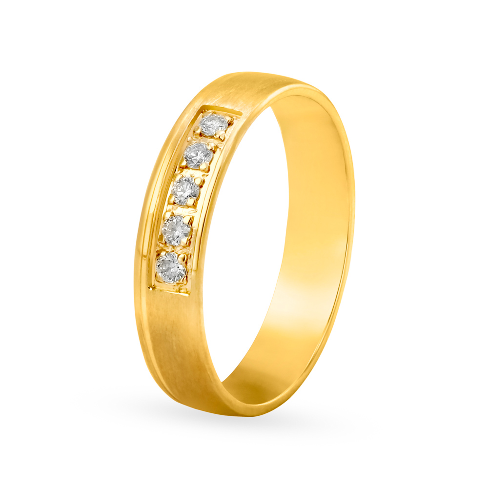 Suave 18 Karat Yellow And White Gold And Diamond Ring
Suave 18 Karat Yellow And White Gold And Diamond Ring