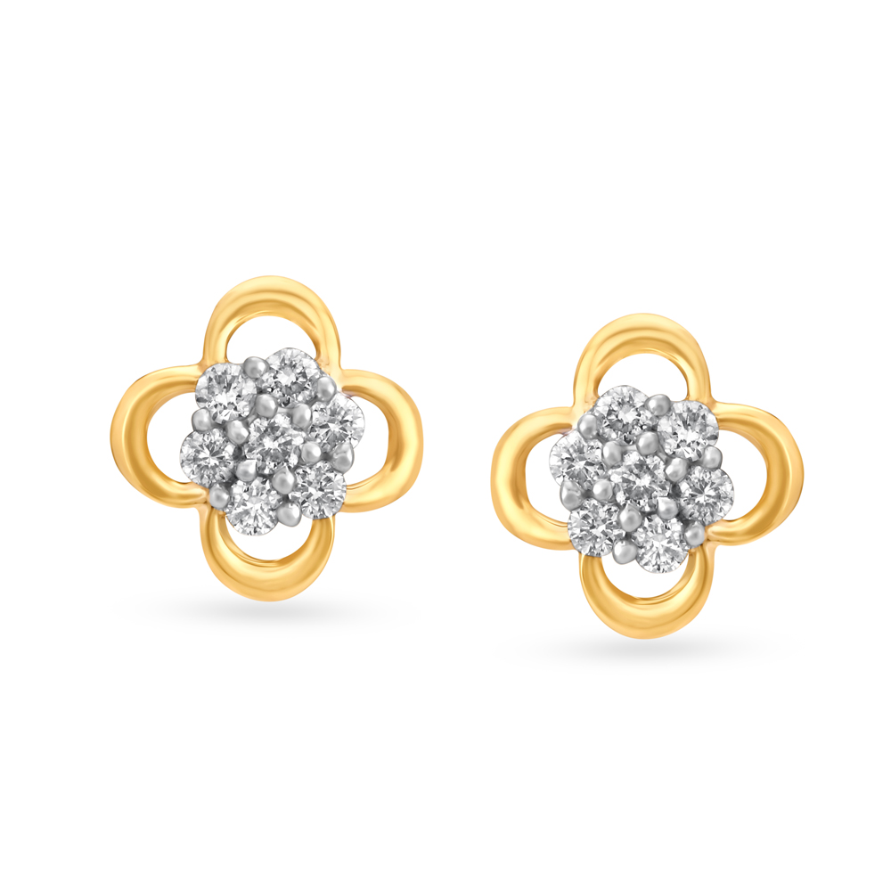 Glam Floral Diamond Stud Earrings
Glam Floral Diamond Stud Earrings