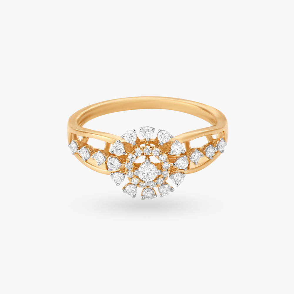 Stunning Sunburst Diamond Finger Ring
Stunning Sunburst Diamond Finger Ring