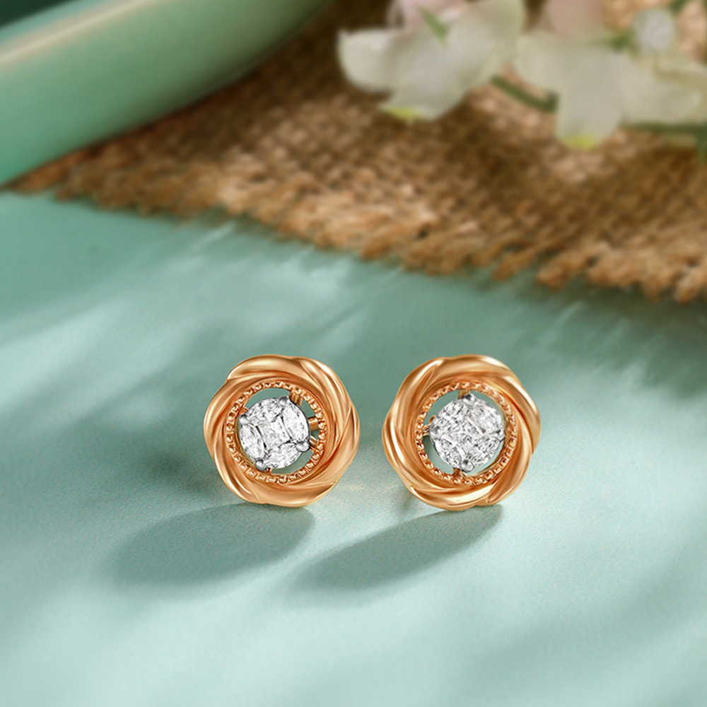 Abstract Whirl Diamond Stud Earrings
Abstract Whirl Diamond Stud Earrings