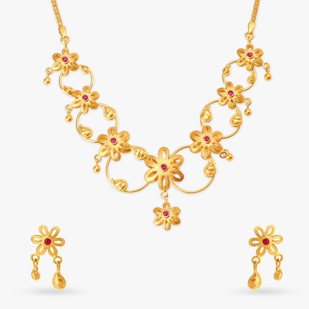 Unparalleled Opulence Floral Necklace Set
Unparalleled Opulence Floral Necklace Set
