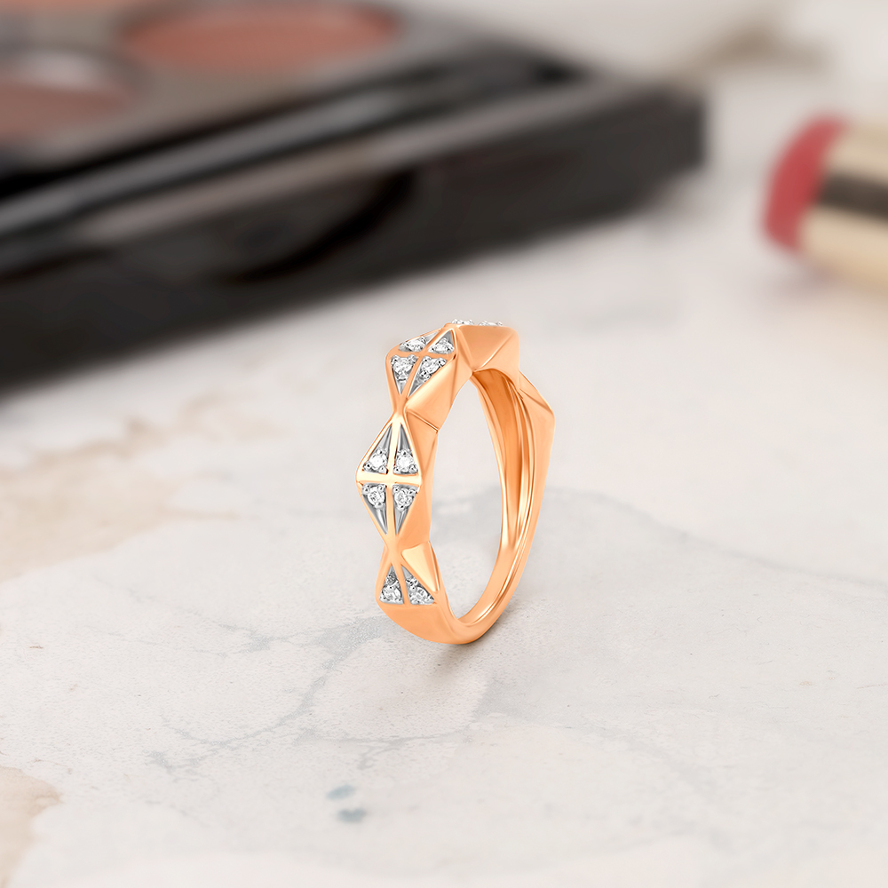 Trendy Ring
Trendy Ring