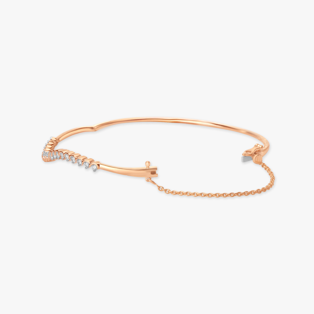 Dazzling Wave Bangle
Dazzling Wave Bangle