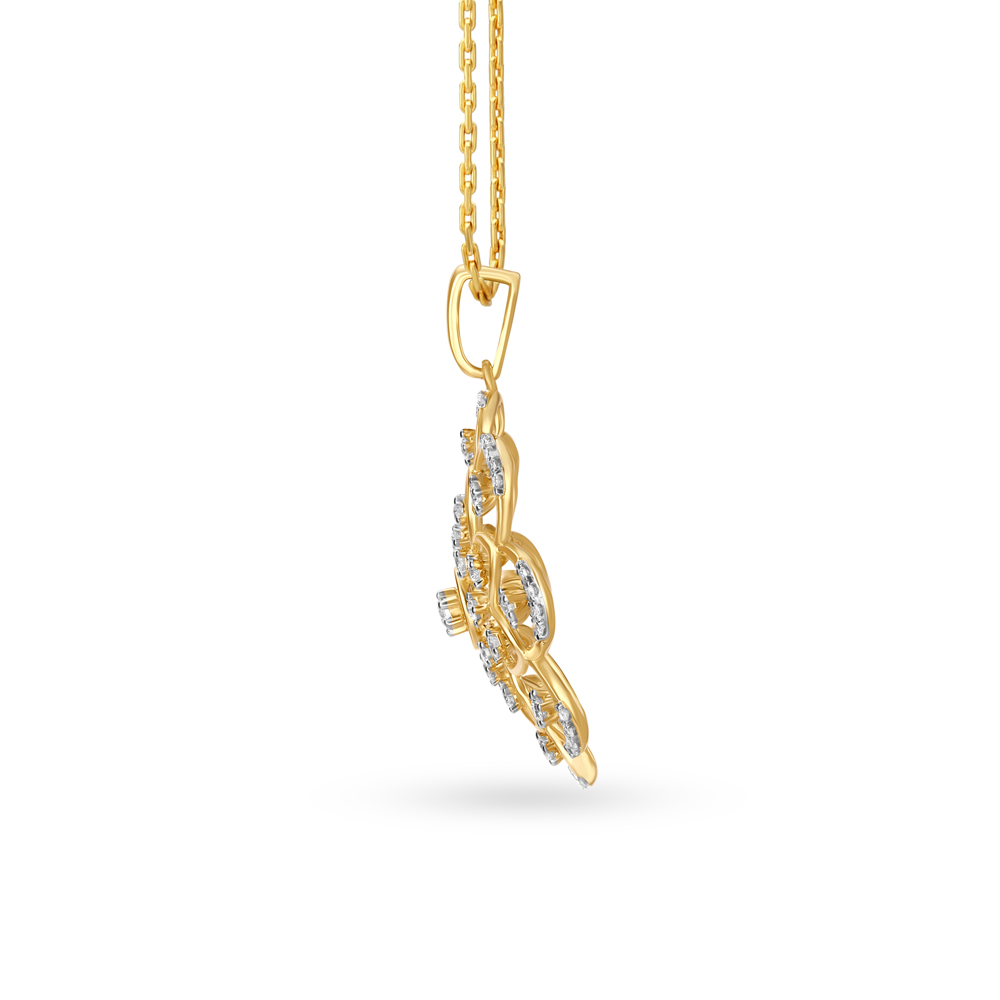 Entrancing Gold and Diamond Pendant
Entrancing Gold and Diamond Pendant