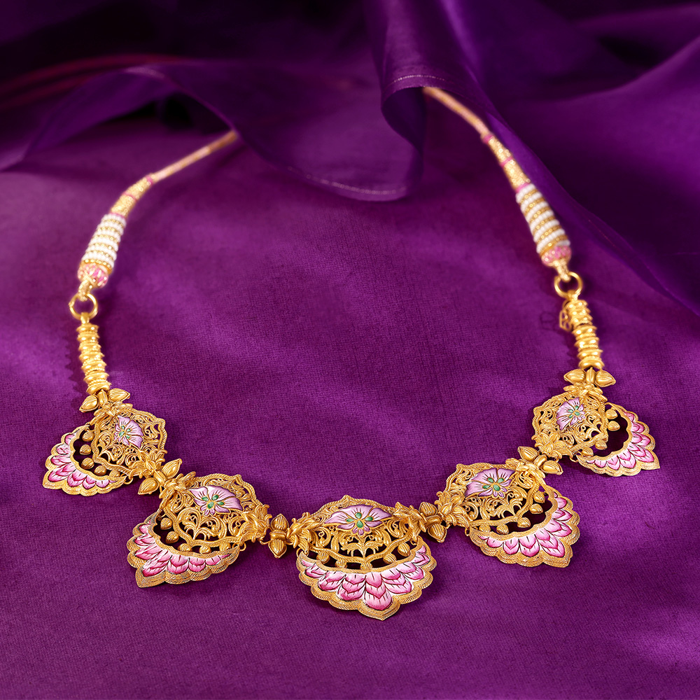 Opulent Jali Gold Necklace Set
Opulent Jali Gold Necklace Set