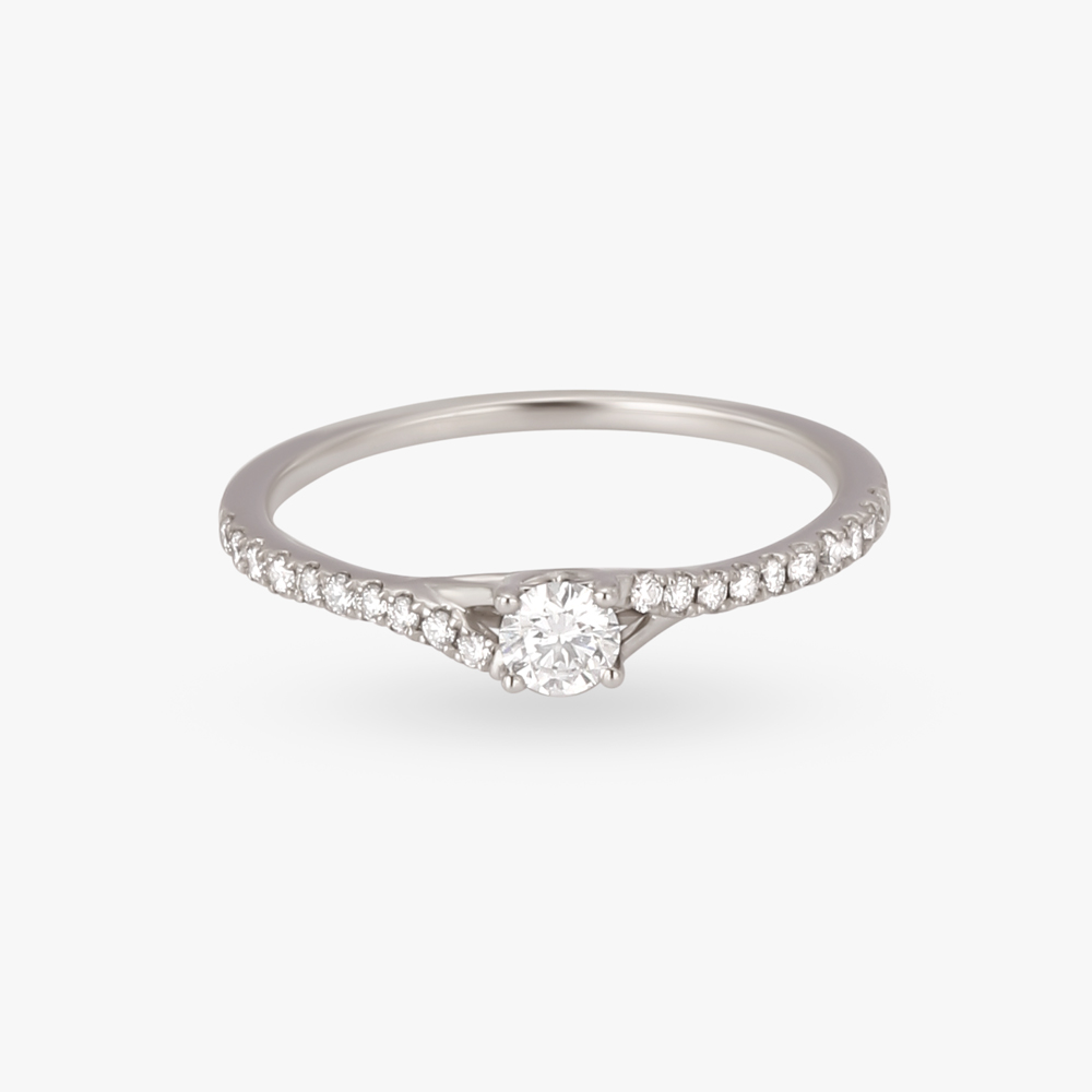 Graceful Diamond Finger Ring
Graceful Diamond Finger Ring