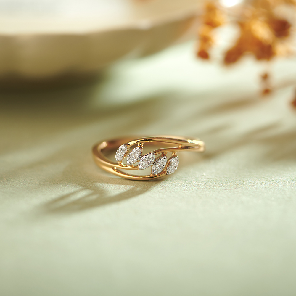 Petite Layers Diamond Ring
Petite Layers Diamond Ring