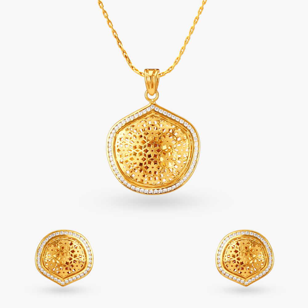 Stellar Pendant and Earrings Set
Stellar Pendant and Earrings Set