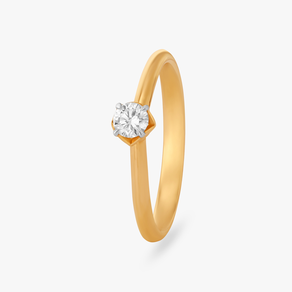 Classic Sparkle Diamond Finger Ring
Classic Sparkle Diamond Finger Ring