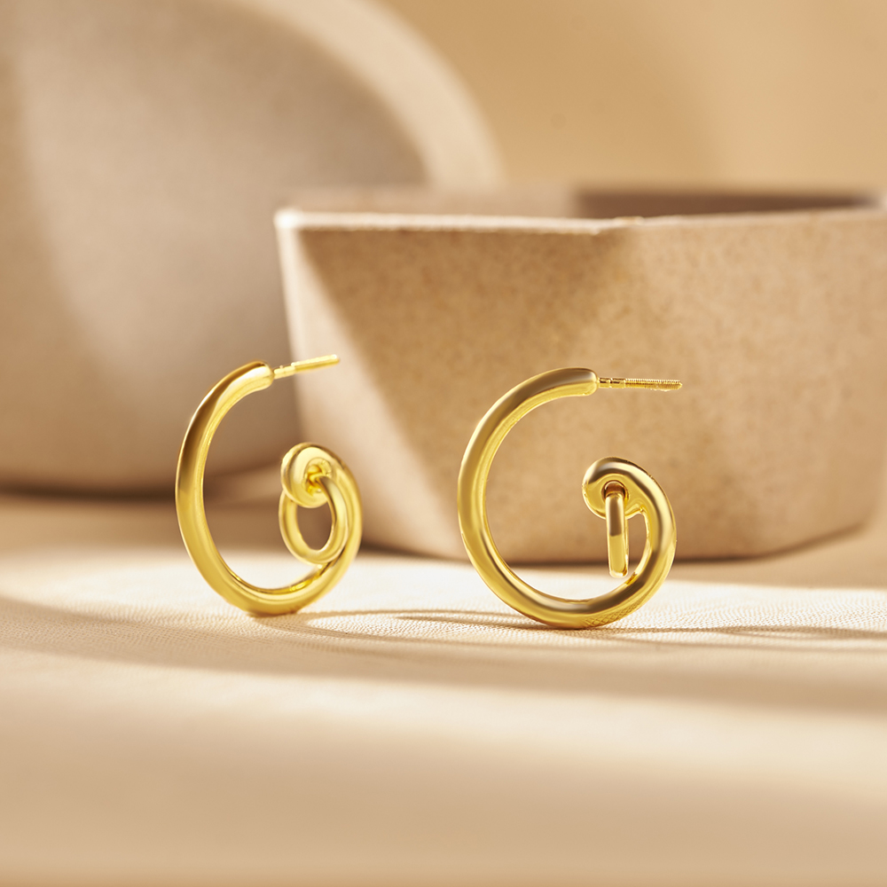 Dainty Gold Hoop Bali Earrings
Dainty Gold Hoop Bali Earrings