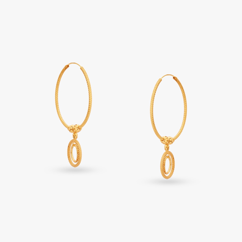 Timeless Gold Hoop Earrings
Timeless Gold Hoop Earrings