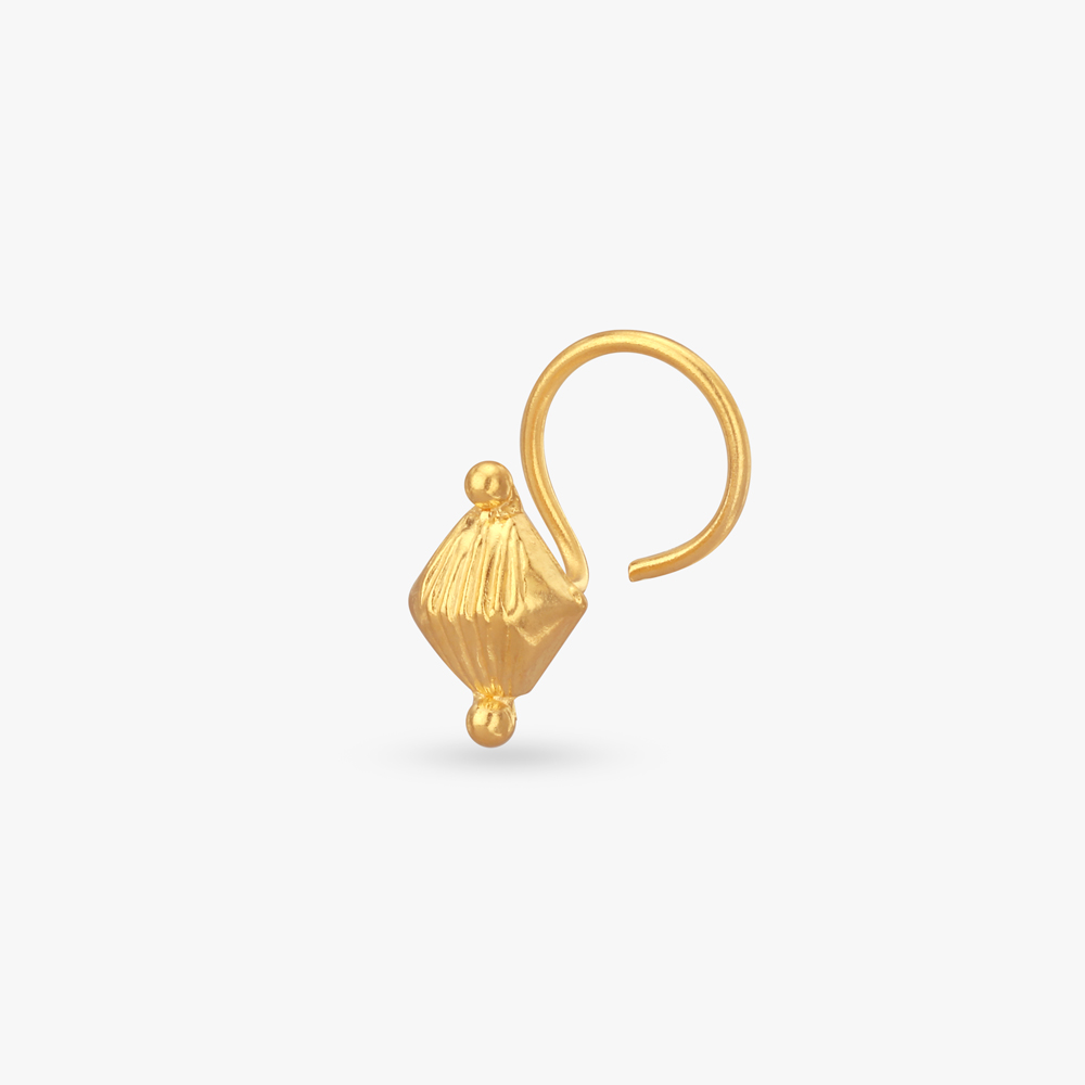 Elegant Rhombus Gold Nose Pin
Elegant Rhombus Gold Nose Pin