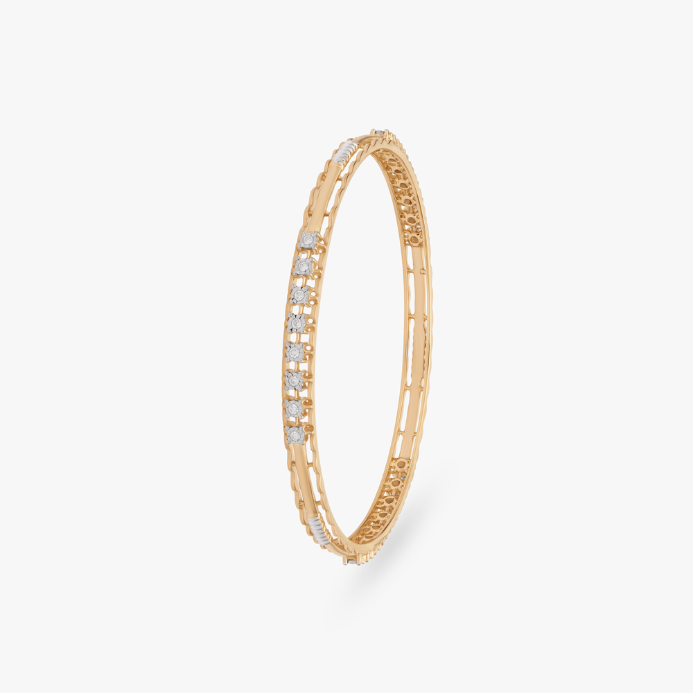 Galaxy Glimmers Diamond Bangle
Galaxy Glimmers Diamond Bangle