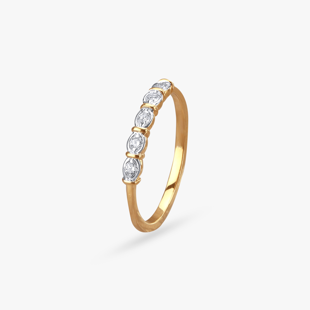 Everlasting Shine Diamond Finger Ring
Everlasting Shine Diamond Finger Ring