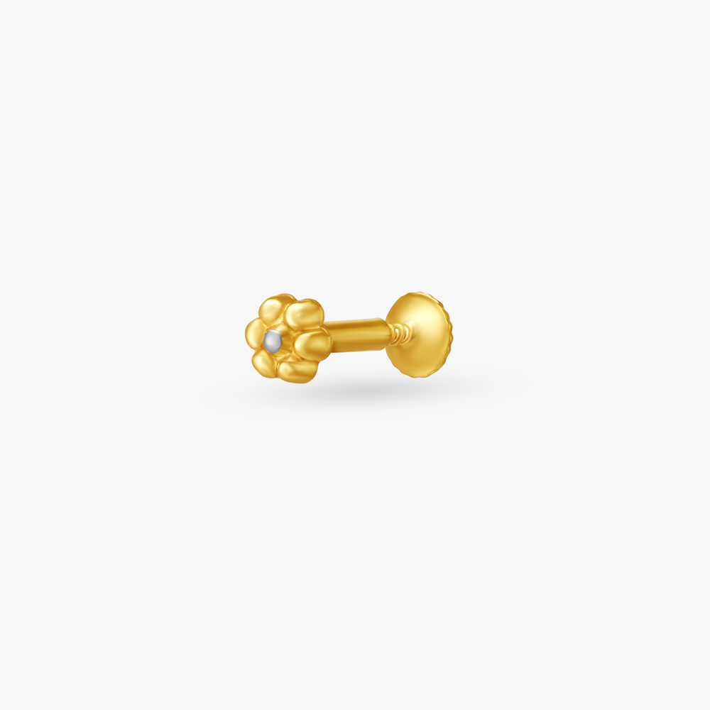 Dainty Gold Nose Pin for All Indian Brides
Dainty Gold Nose Pin for All Indian Brides