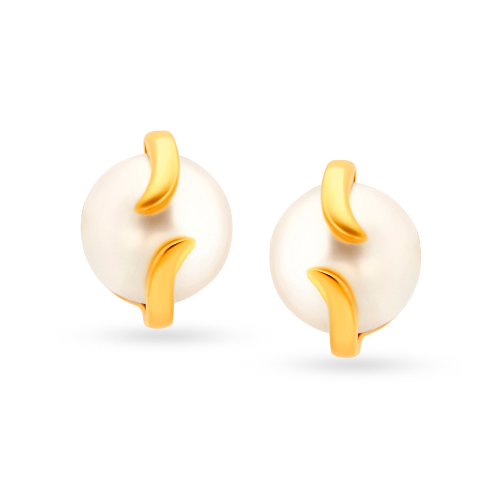 Glamorous Pearly Gold Stud Earrings
Glamorous Pearly Gold Stud Earrings