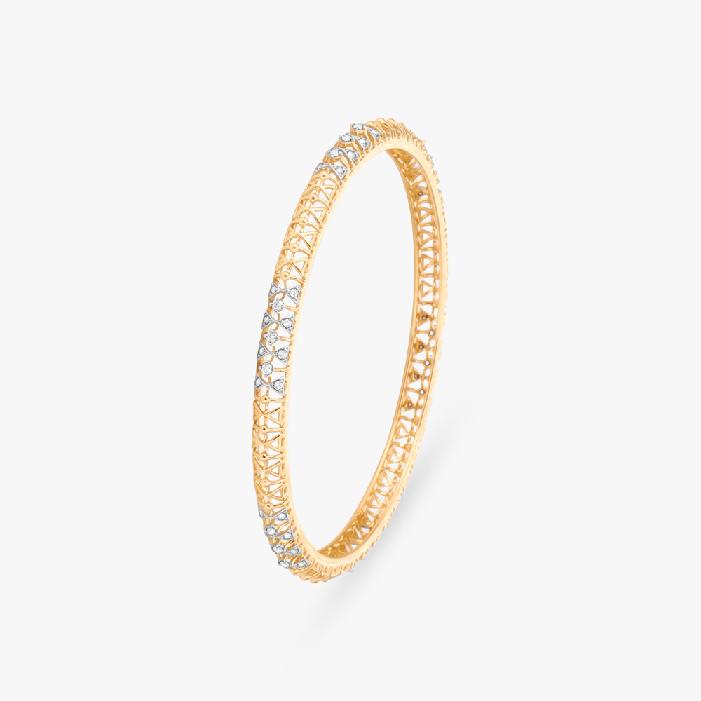 Classic Shimmery Diamond Bangle
Classic Shimmery Diamond Bangle