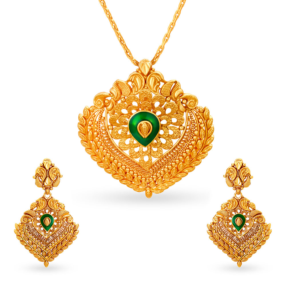 Opulent Gold Pendant and Earrings Set
Opulent Gold Pendant and Earrings Set