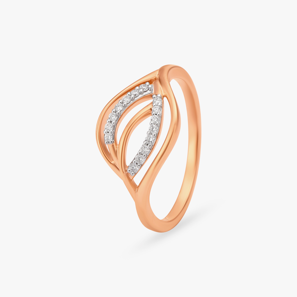 Leaf-Inspired Diamond Finger Ring
Leaf-Inspired Diamond Finger Ring