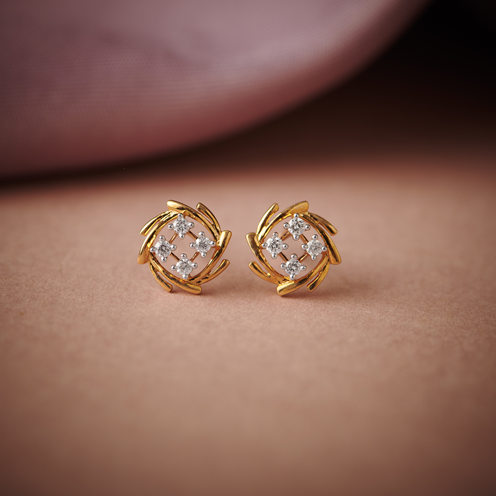 Tiny Radiance Diamond Stud Earrings
Tiny Radiance Diamond Stud Earrings