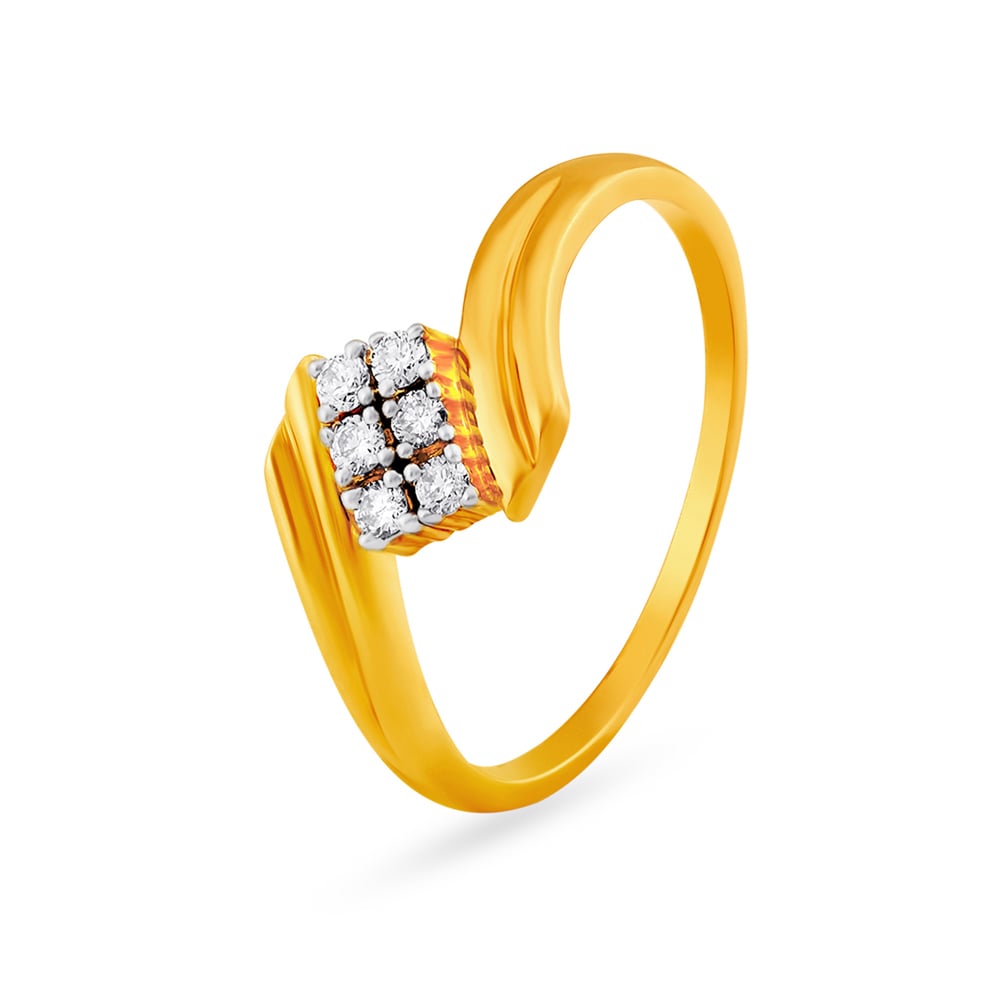 Striking Lattice Diamond Ring
