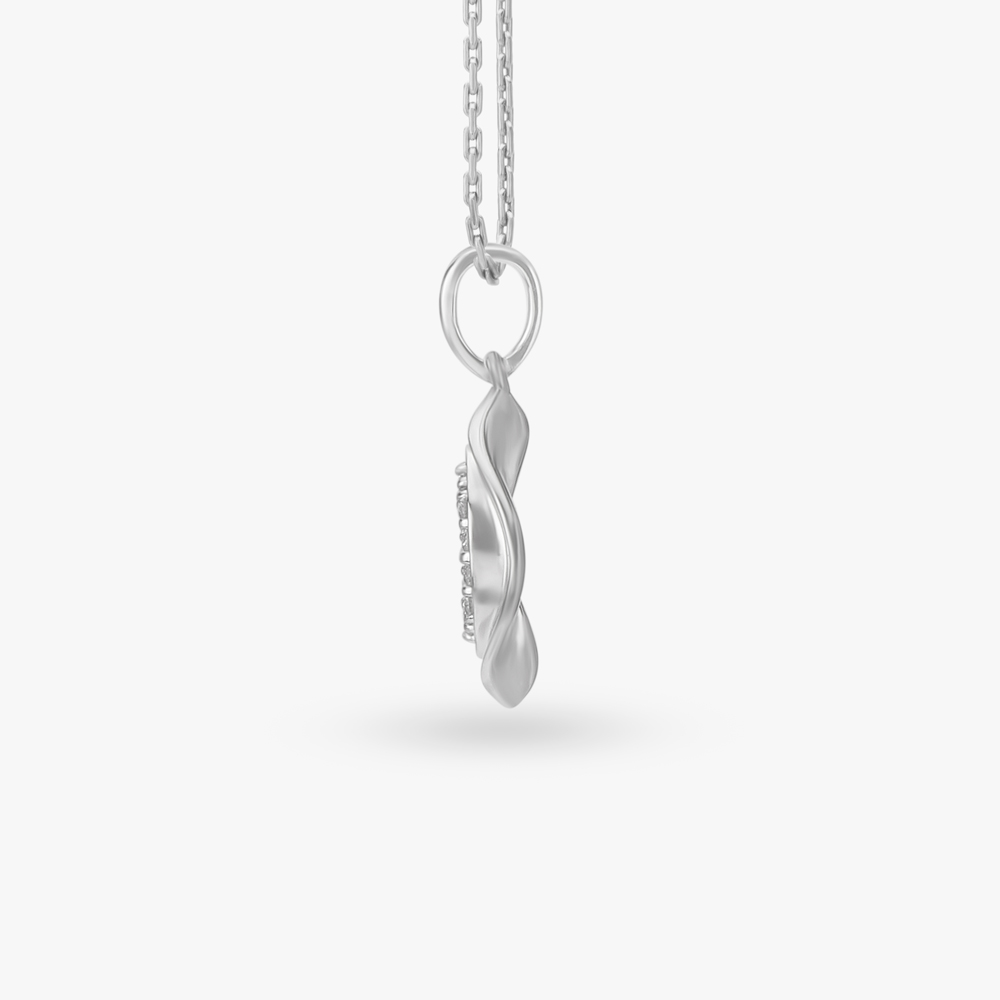 

Scenic Diamond Pendant