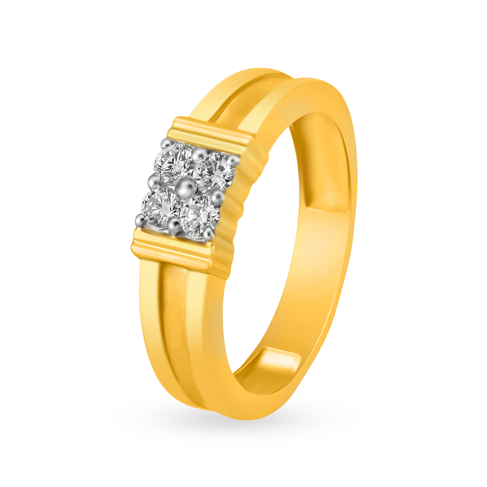 

Glimmering 18 Karat Yellow Gold And Diamond Floral Ring