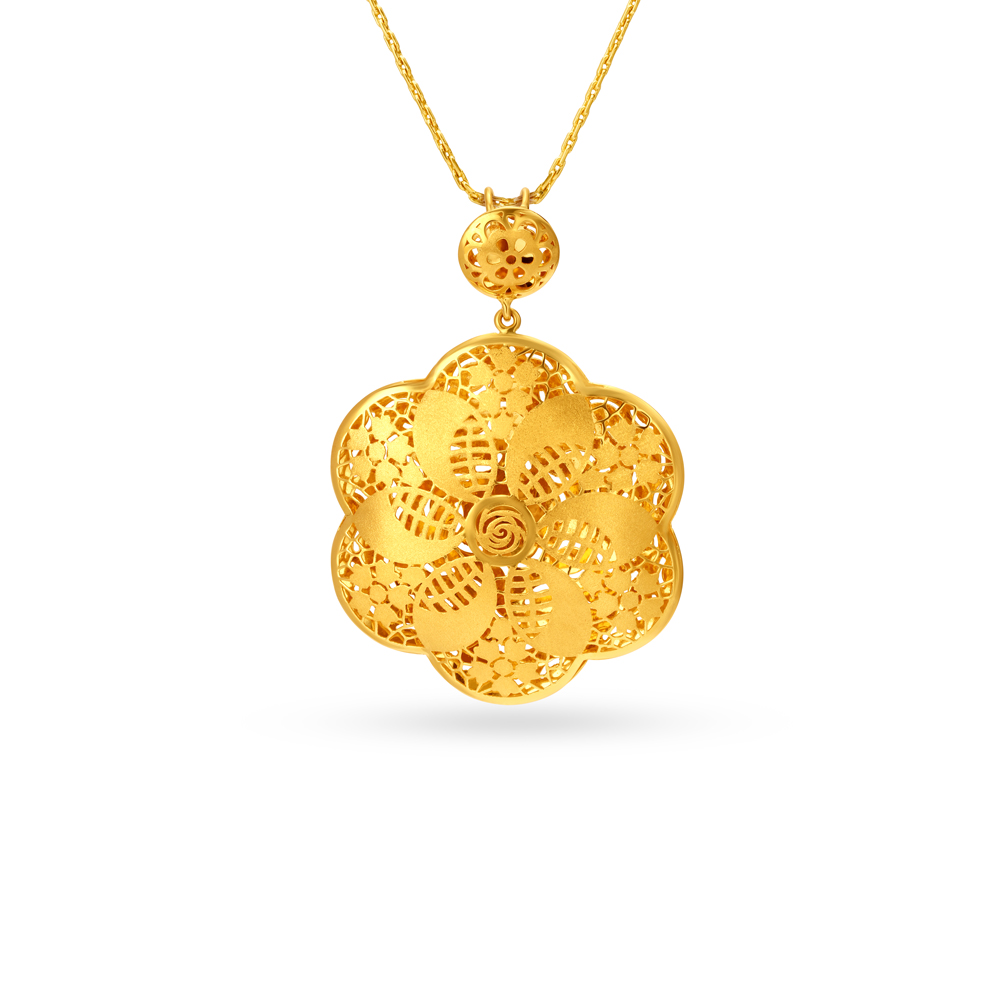 

Decorous Laser Cut Floral Pattern Gold Pendant
