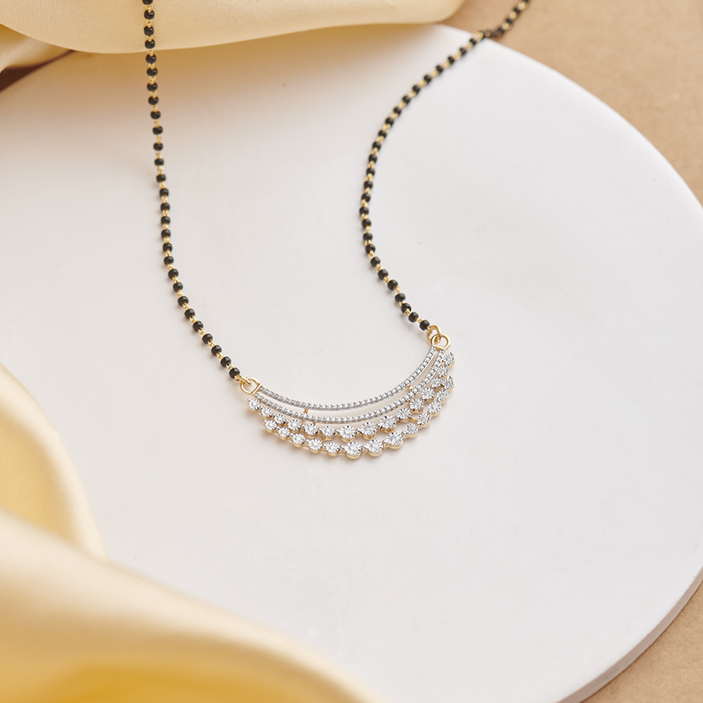 Stunning Minimal Diamond Mangalsutra